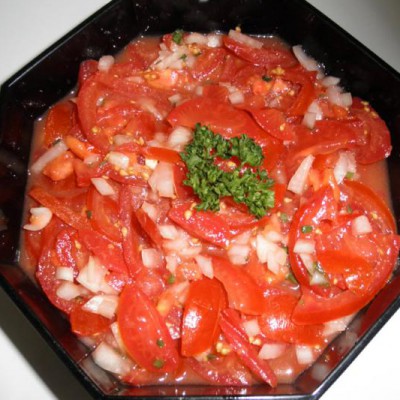  - Tomatensalat Salate » Gemüsesalat mit Essig und Öl